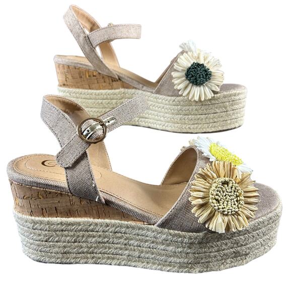 C. Comfort Shoes - C Comfort Est. 1946 Wedges Size 8 M Straw Flower Platform Espadrille  Sandals